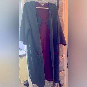 Long sweater with sleeves